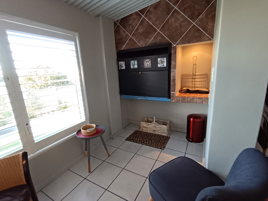3 Bedroom Property for Sale in Wavecrest Eastern Cape